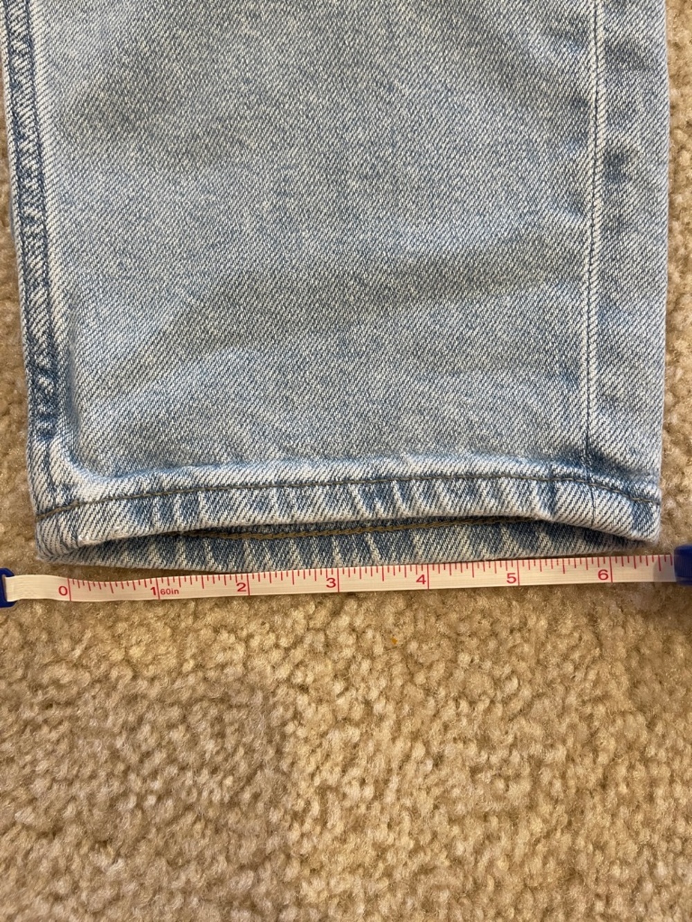 Uniqlo Light Wash Denim Jeans Size XS (fits 26-28”) - Picture 9 of 11